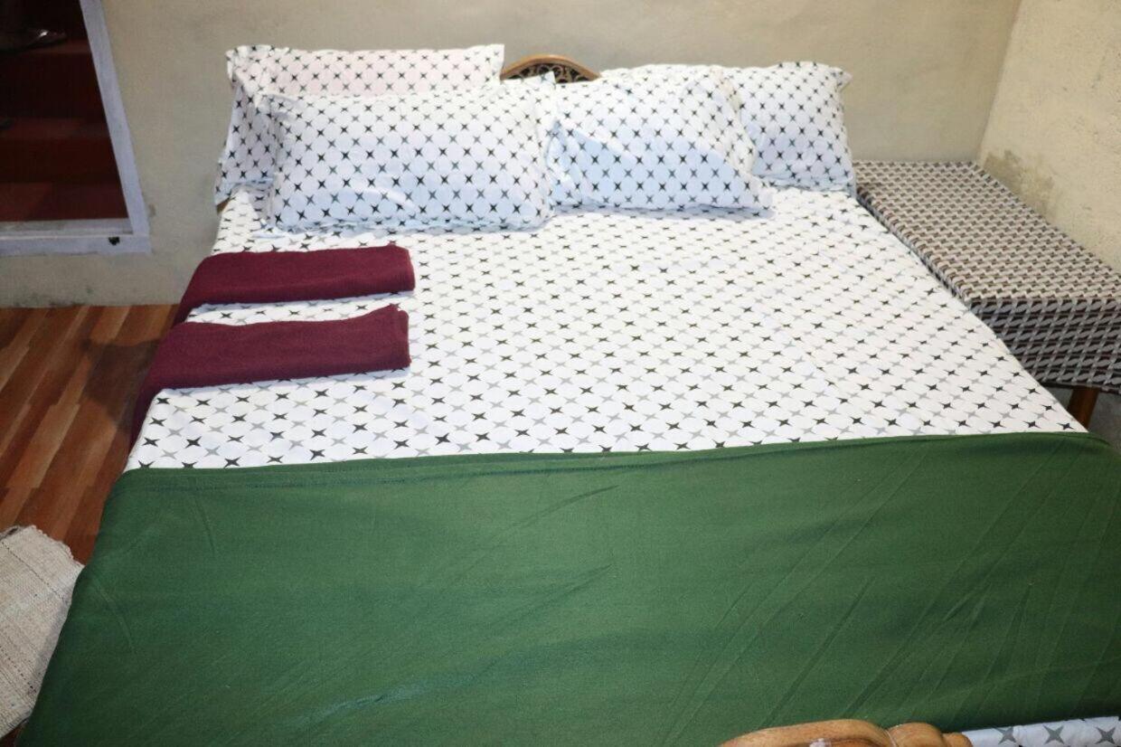 מדיקרי Kaikane Homestay מראה חיצוני תמונה