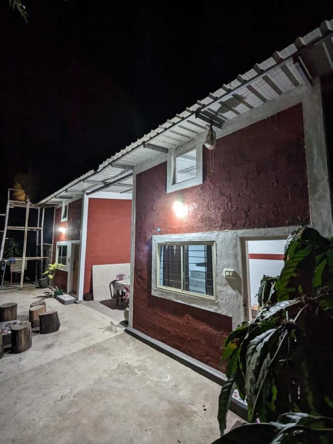 מדיקרי Kaikane Homestay מראה חיצוני תמונה
